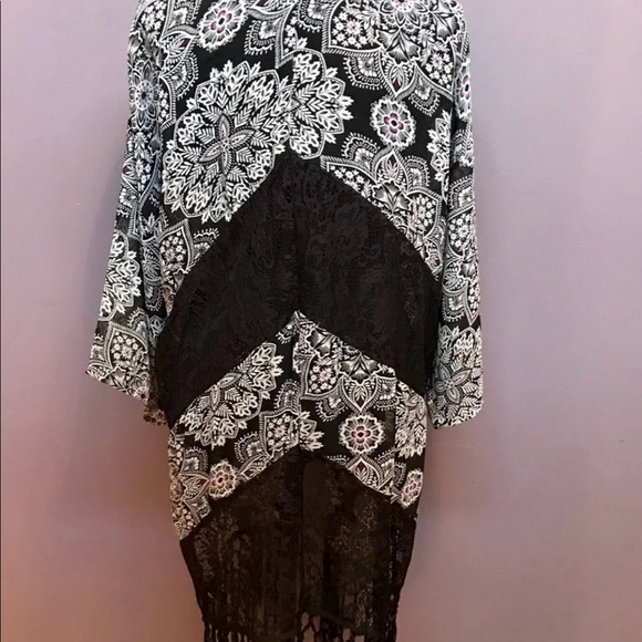 * ISO XS Charlotte Russe Kimono Fringe/Lace - Picture 4 of 4